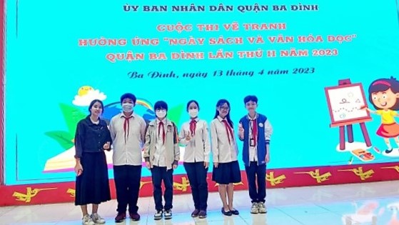Học sinh trường THCS Thành Công hào hứng với cuộc thi vẽ tranh hưởng ứng ngày “Sách và văn hóa đọc Việt Nam”.