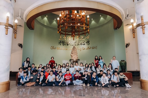 Lớp 8A6 với chuyến tham quan, trải nghiệm tại Bảo tàng Văn học Việt Nam - những điều lí thú và bổ ích.